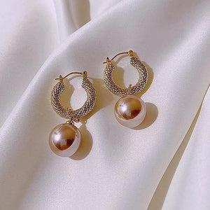 Vintage Pearl earrings